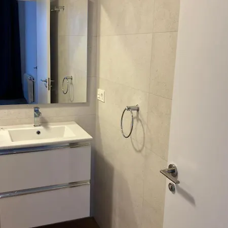 6 * Serra Nevada
